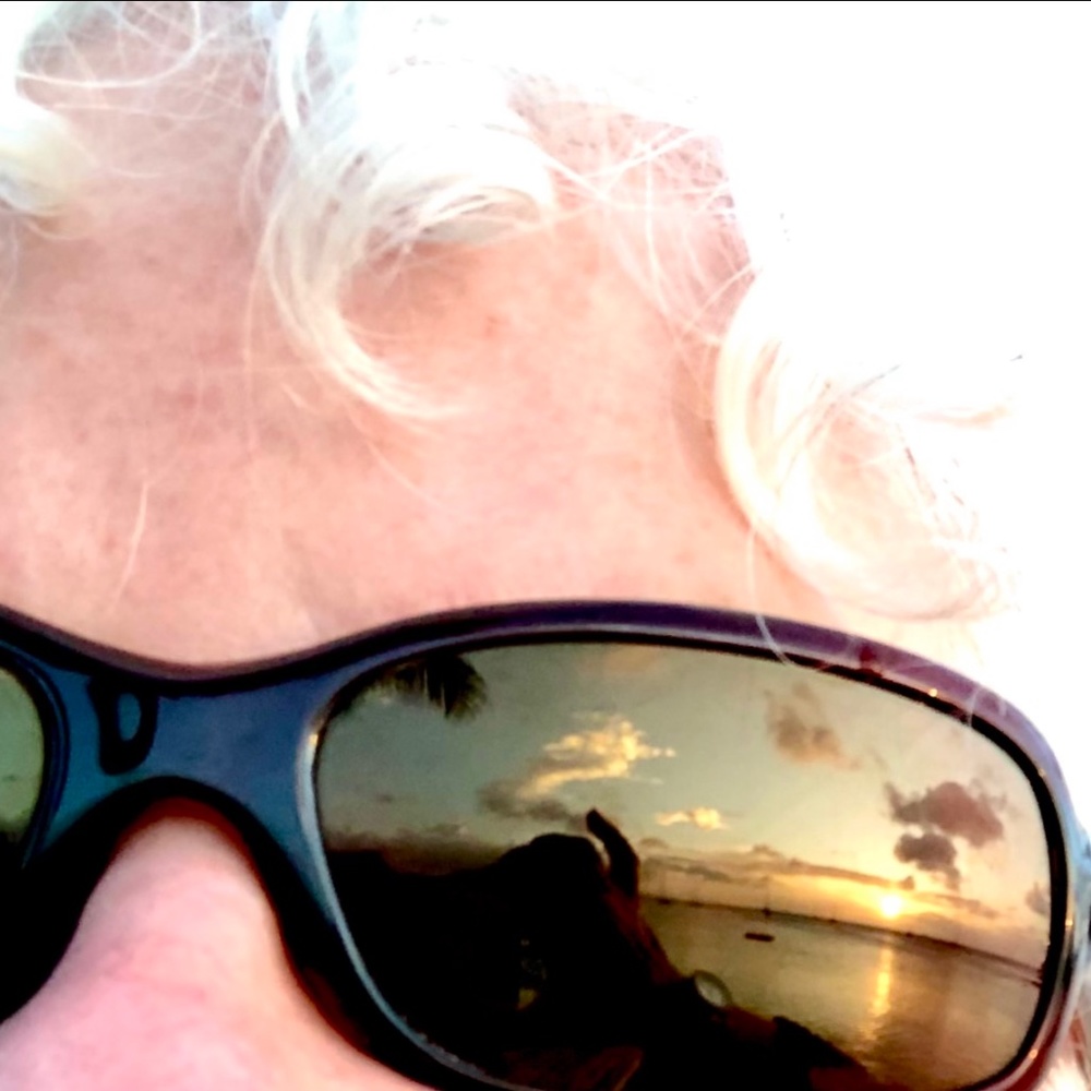 Meet your Posher, Carol